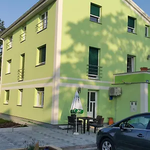 https://apartments-carmen-jurdani.in-istria.net
