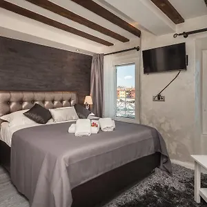 https://royal-apartments-rovinj.in-istria.net
